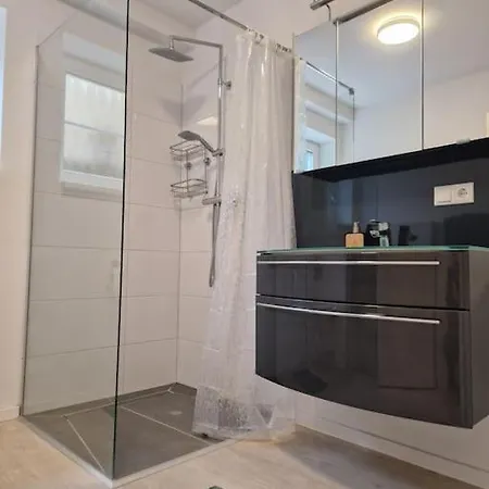 -neue- - Monteurwohnung In Lippe شقة *